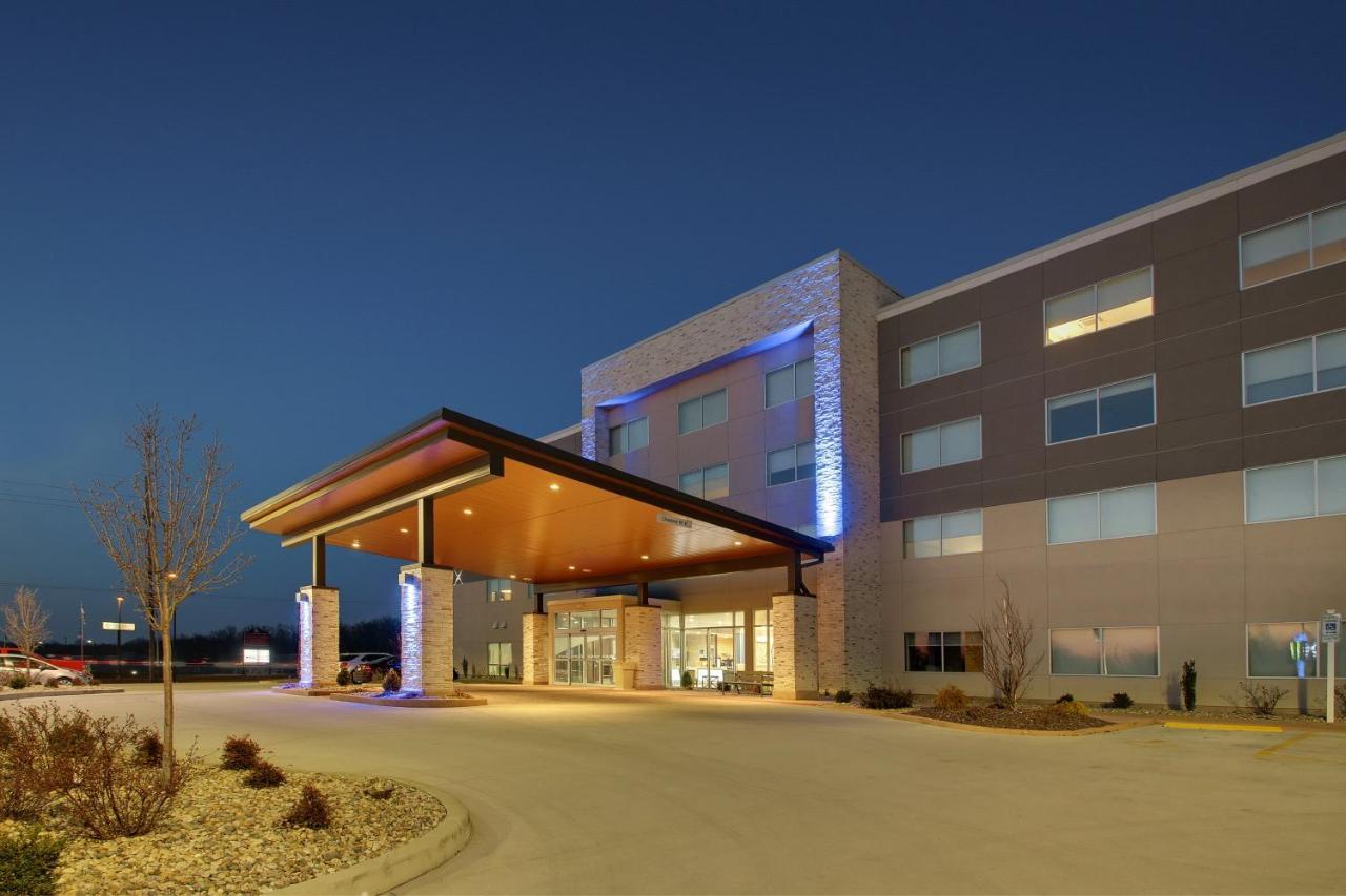 Holiday Inn Express & Suites - Mount Vernon By Ihg Exterior foto