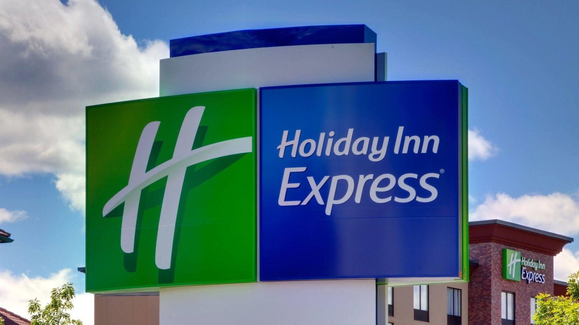Holiday Inn Express & Suites - Mount Vernon By Ihg Exterior foto